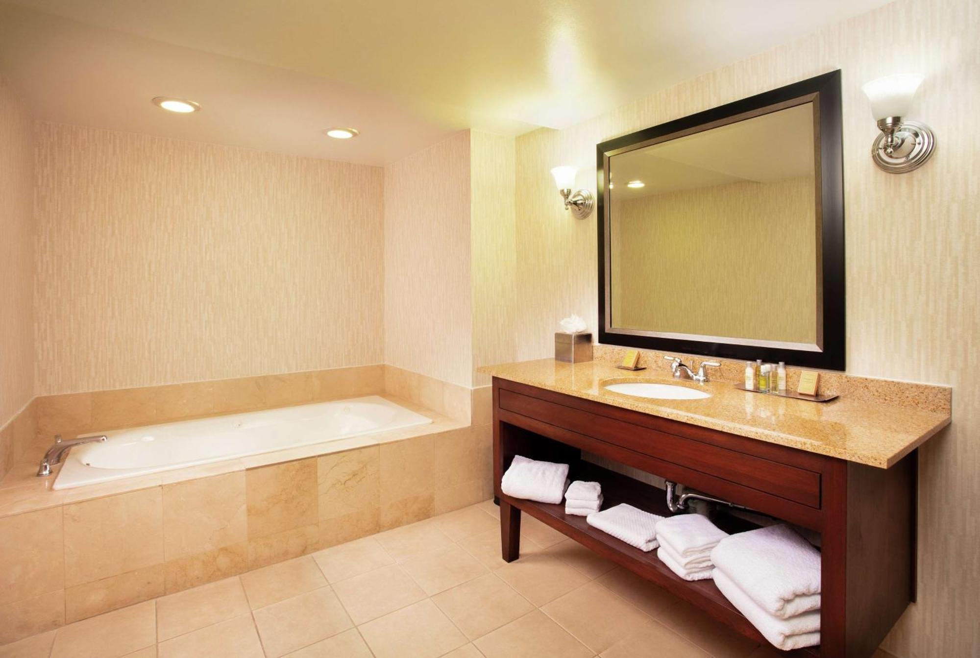 Doubletree By Hilton Hotel Columbia Luaran gambar